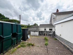 Photo 32- click for photo gallery